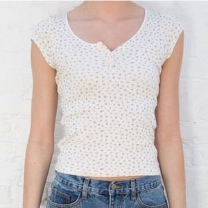 brandy melville zelly floral three button top